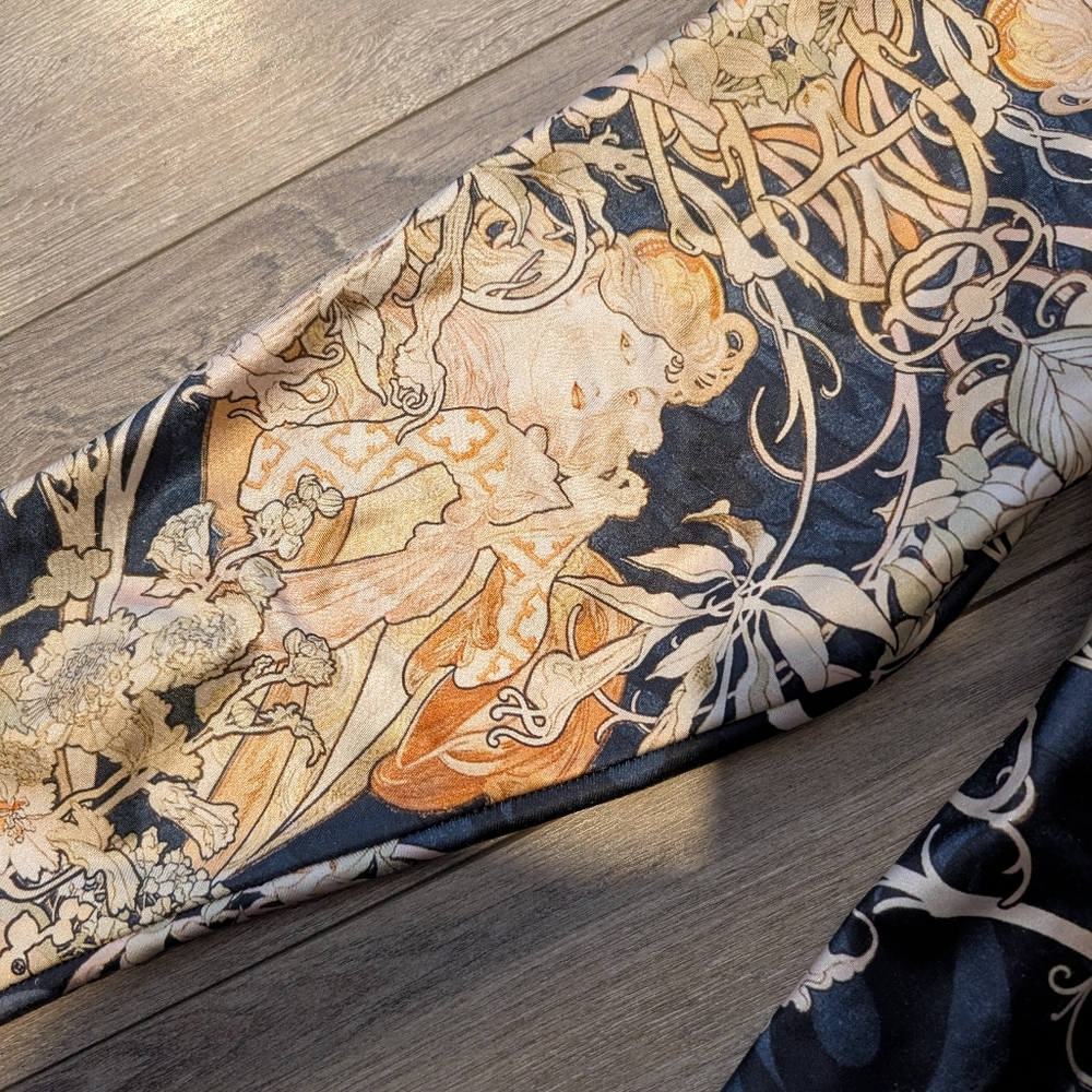 AUS S Blackmilk Mucha Leggings - Picture 3 of 7